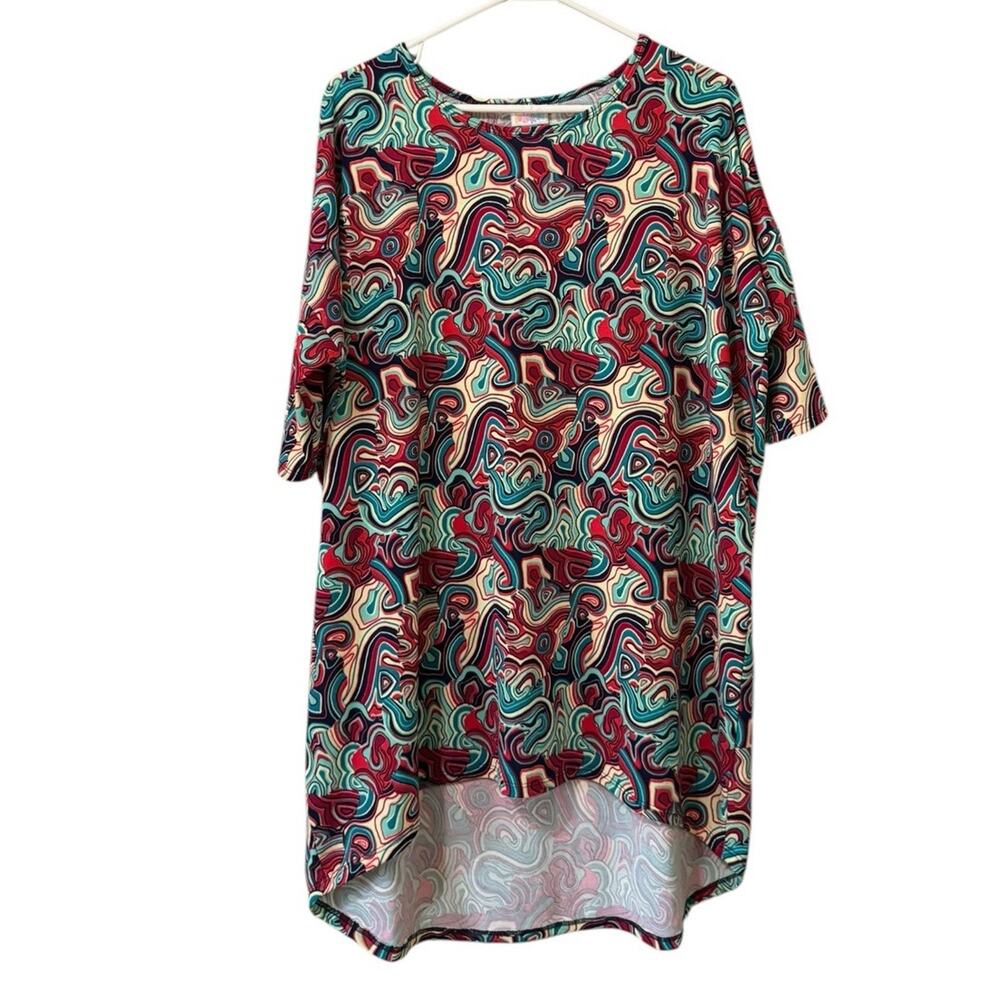 LuLaRoe Women Size‎ Large Short Sleeve Tunic Top Colorful Stretch Geometric City